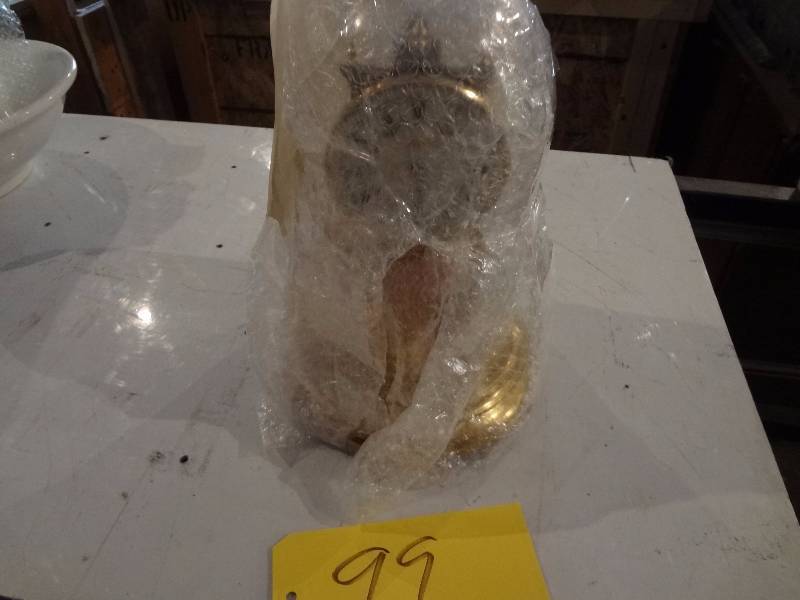 lot 99 image: Clock