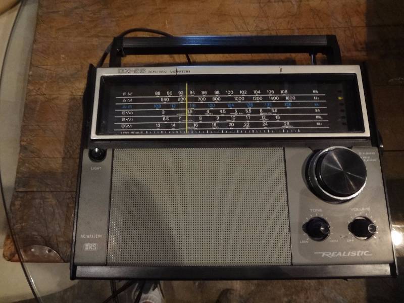 lot 119 image: CD Changer, Radio, Lights