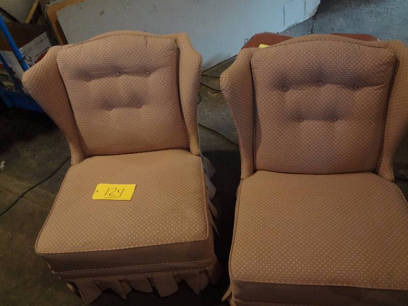 lot 124 image: Pair od Pink Wing Backs