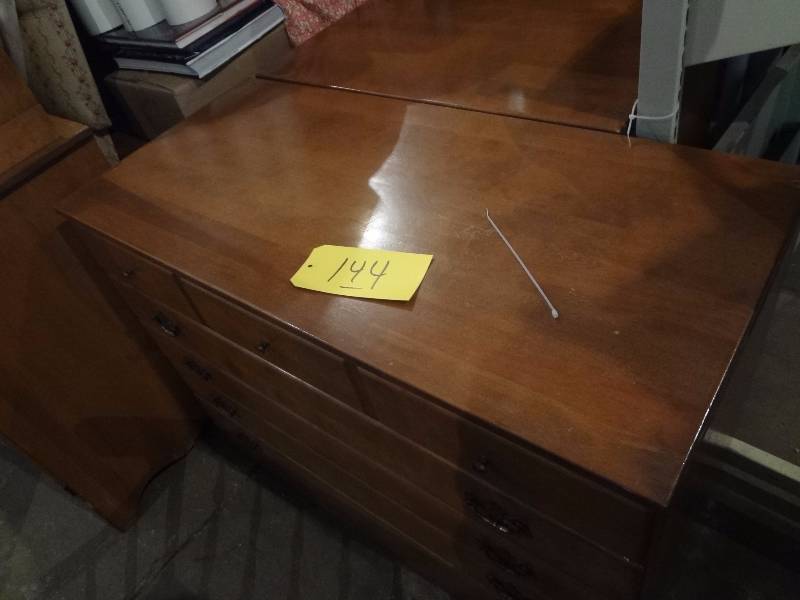 lot 144 image: Ethan-Allen Chest