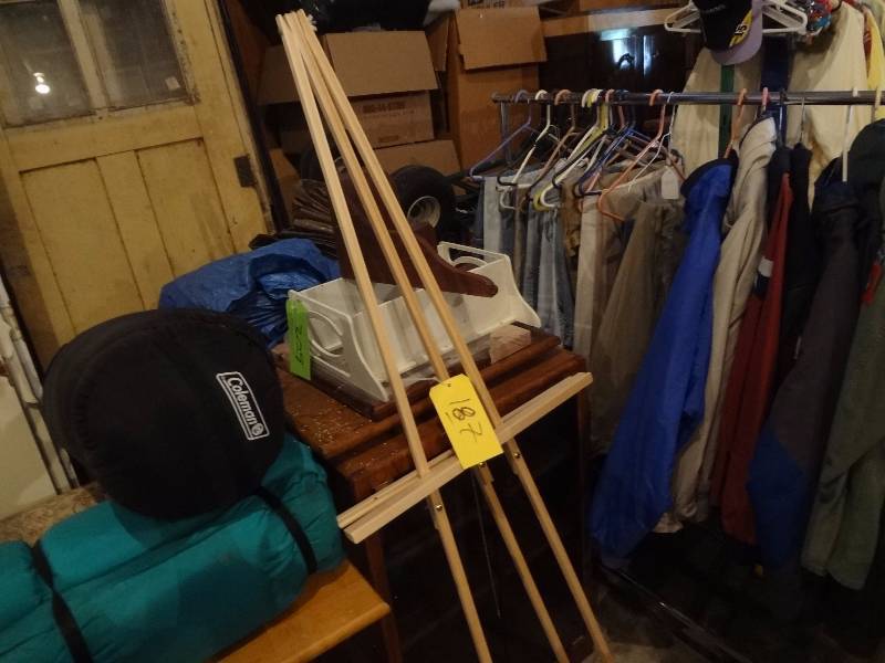 lot 187 image: Wood Easel