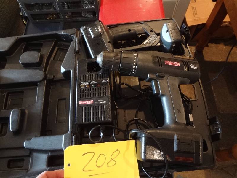lot 208 image: Craftsman Electric drill