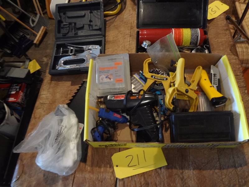 lot 211 image: Lights ,tools, Glue Gun
