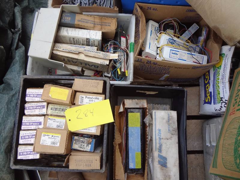 lot 284 image: Large Lot of Ballasts