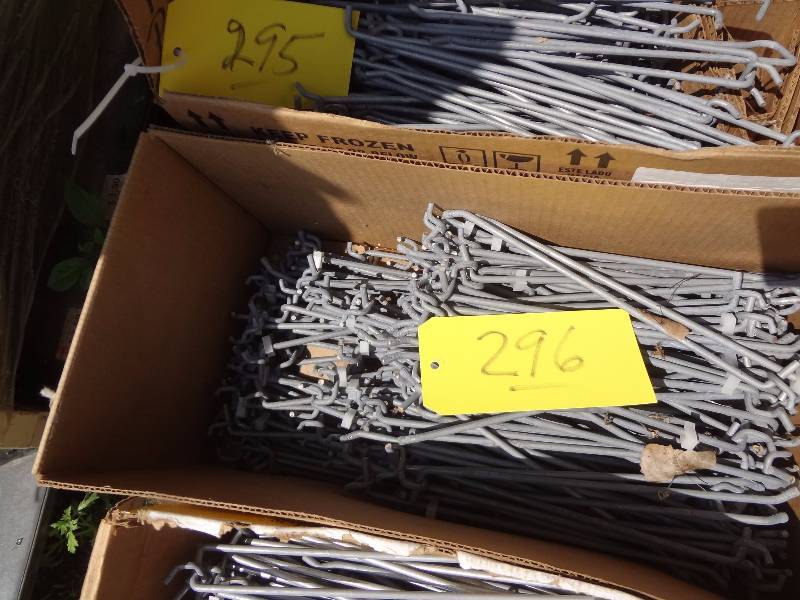 lot 296 image: Hooks