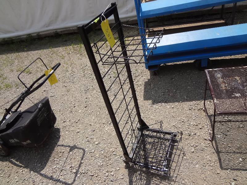 lot 331 image: Wheeled Rack