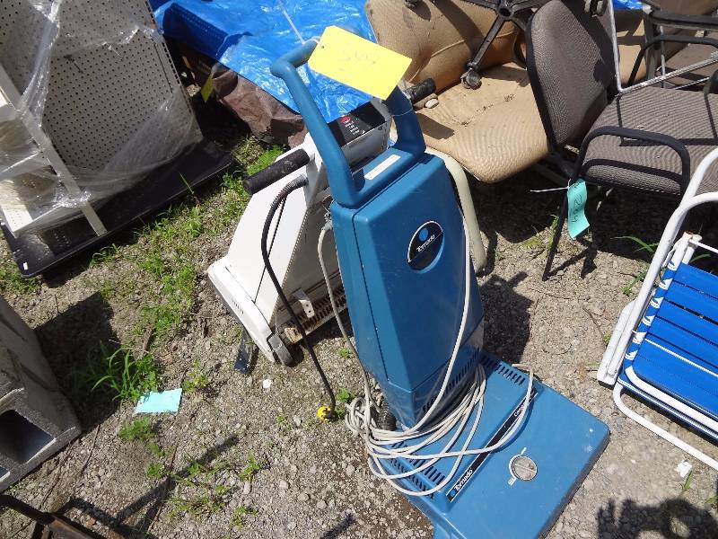 lot 349 image: Two Carpet Machines