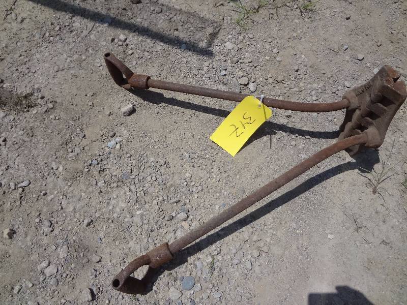lot 347 image: Old Metal Something