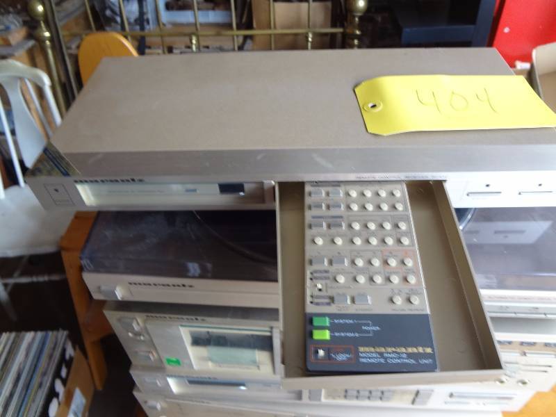 lot 404 image: Vintage Marantz Stereo System