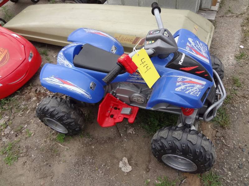 lot 414 image: Kids Electric ATV