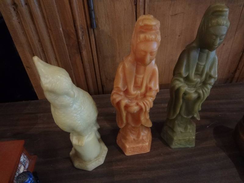 lot 419 image: Avon, Tooth Pick Holders