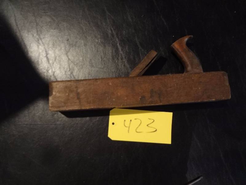 lot 423 image: Old Wood Plane