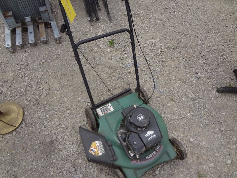 lot 431 image: Lawn Mower
