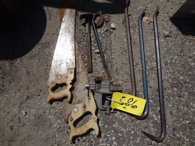 lot 586 image: Tools, Vice, Bars, Saws