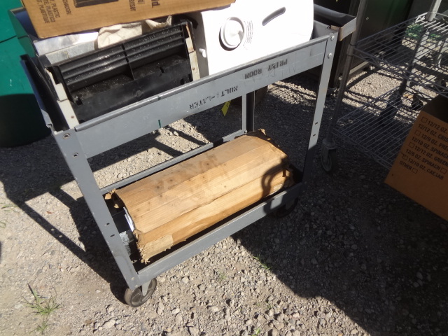 lot 613 image: Shop Cart