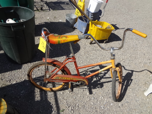 lot 615 image: Old Murry Bike