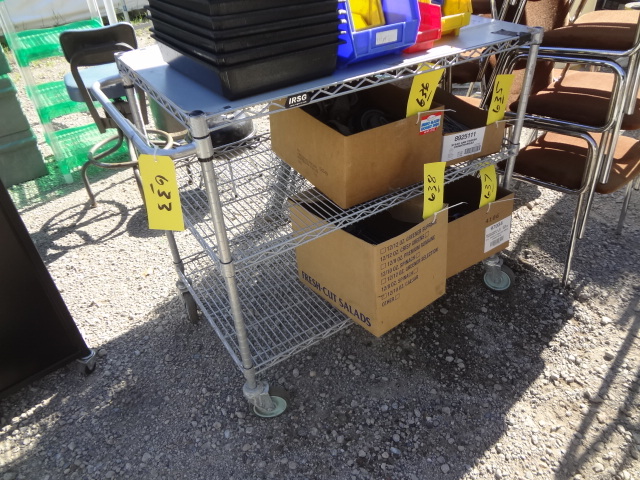 lot 633 image: Fancy Wheeled Metal cart