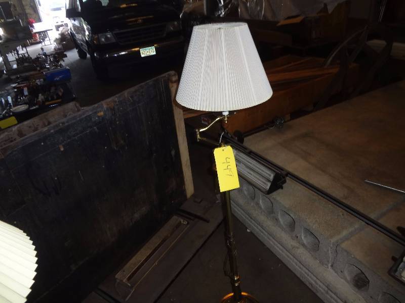 lot 449 image: Old Floor lamp