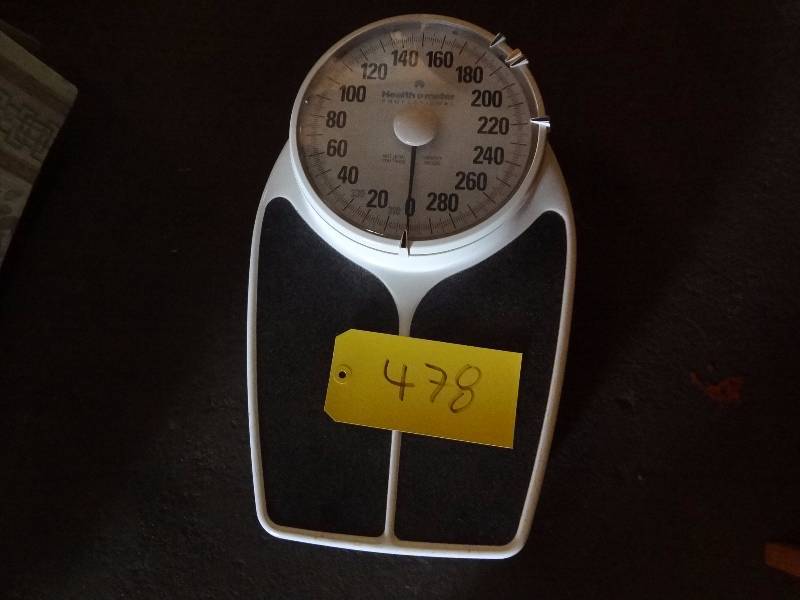 lot 478 image: Scale