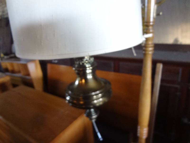 lot 500 image: 70s Swag Lamp