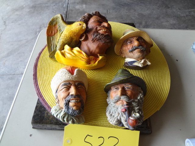 lot 522 image: Lot of Bossons wall Sculptures
