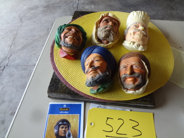 lot 523 image: Lot of Bossons wall Sculptures