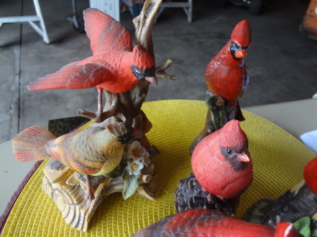 lot 529 image: Cardinals