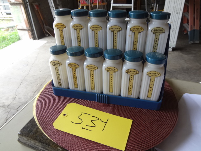 lot 534 image: Vintage Spice Rack