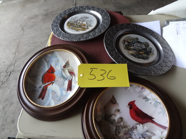 lot 536 image: Lot of Fancy Decorator Porcelain Plates