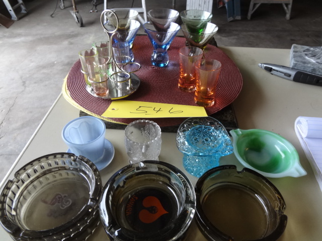 lot 546 image: Martinis, Tooth Pick Holders, Others