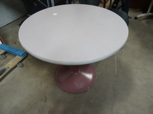 Round Table
