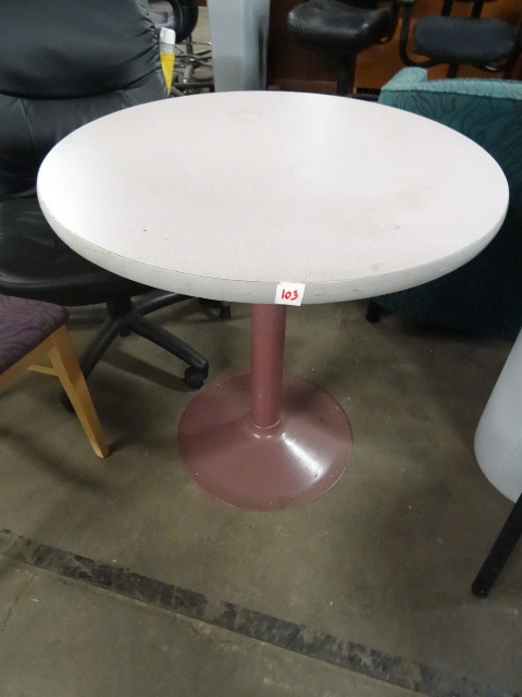 Round Table