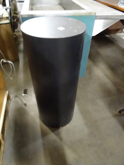 Pedestal Riser