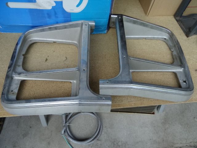 lot 3 image: 87 Dodge Headlight Bezels