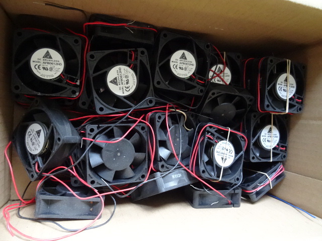 lot 7 image: 12 volt fans