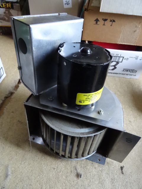 lot 31 image: Duct Booster