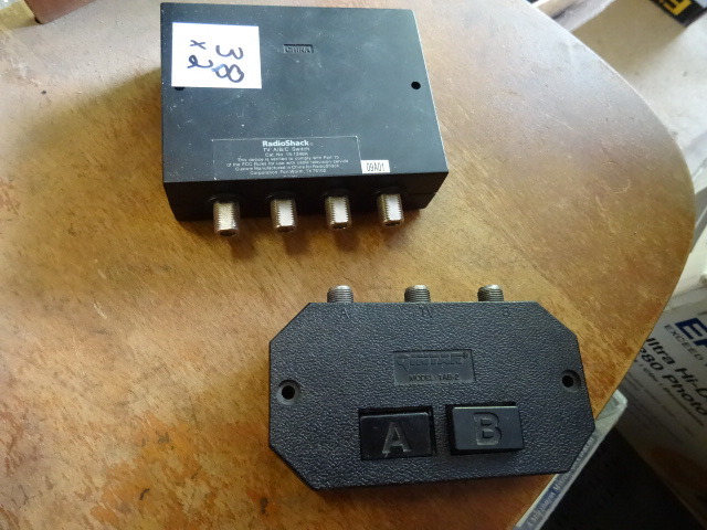 lot 38 image: Radio Shack TV ABC Coax Switch