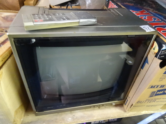 lot 51 image: 12 inch Color TVMonitor
