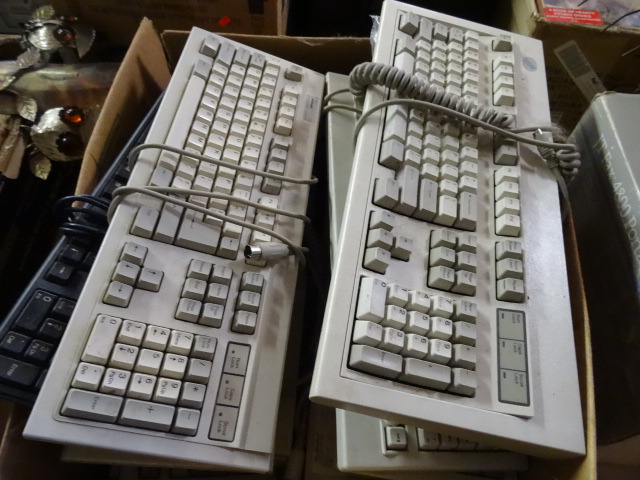 lot 66 image: Keyboards