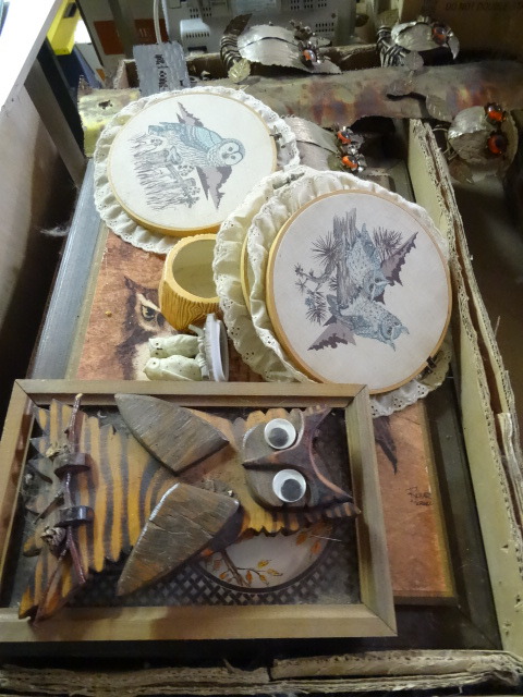 lot 67 image: Everything OWLS