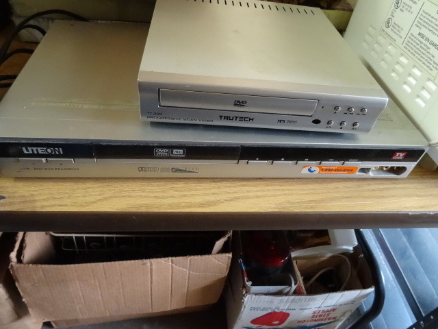 lot 76 image: LITE-ON DVD Recorder and Tru Tech DVD player.
