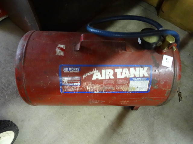 lot 107 image: Portable Air Tank