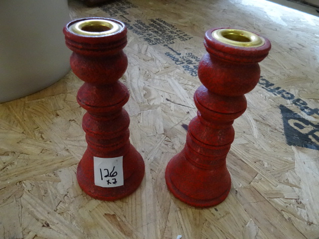lot 126 image: Candle Stick Holder set