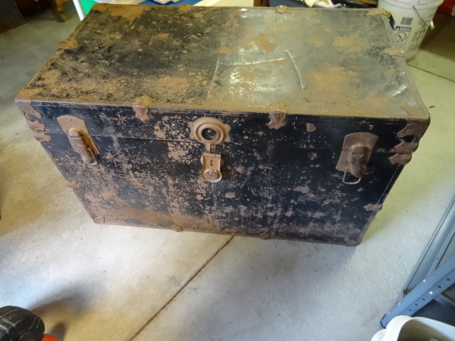 lot 140 image: Old Steamer Trunk
