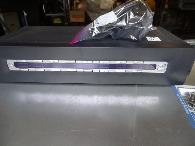 lot 178 image: Belkin OmniView PRO2 (F1DA116T) 16-Ports External KVM switch PS2 USB