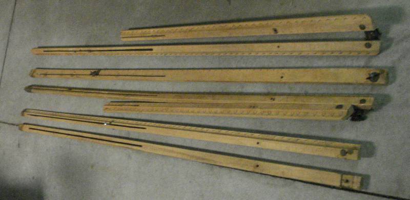 lot 142 image: Vintage Curtain Stretcher