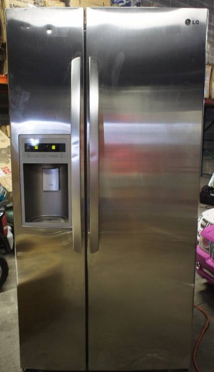 LG Refrigerator - Model # (LSC23924ST)