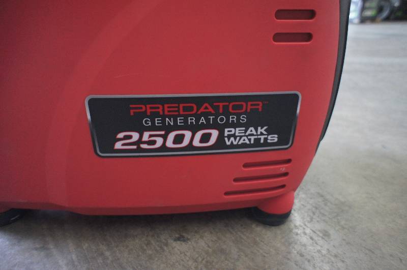 Predator 2500 watt Portable Inverter Generator For the Yard, Tools