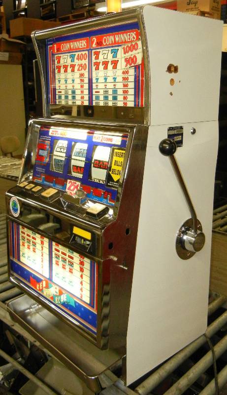 lot 1002 image: IGT REEL SLOT MACHINE RED, WHITE, & BLUE
