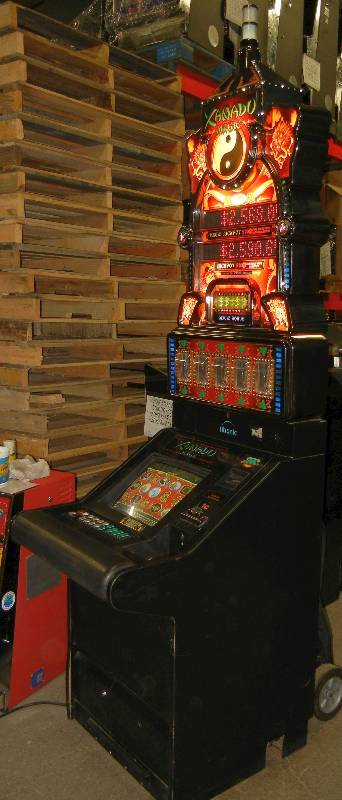 lot 1011 image: ATRONIC VIDEO SLOT MACHINE XANADU MAGIC